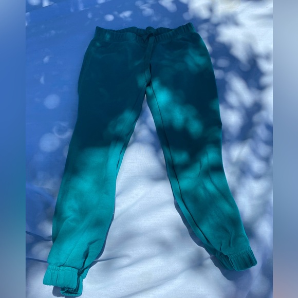 GapKids Emerald Green Sweatsuit Gender Neutral Set - Picture 3 of 4